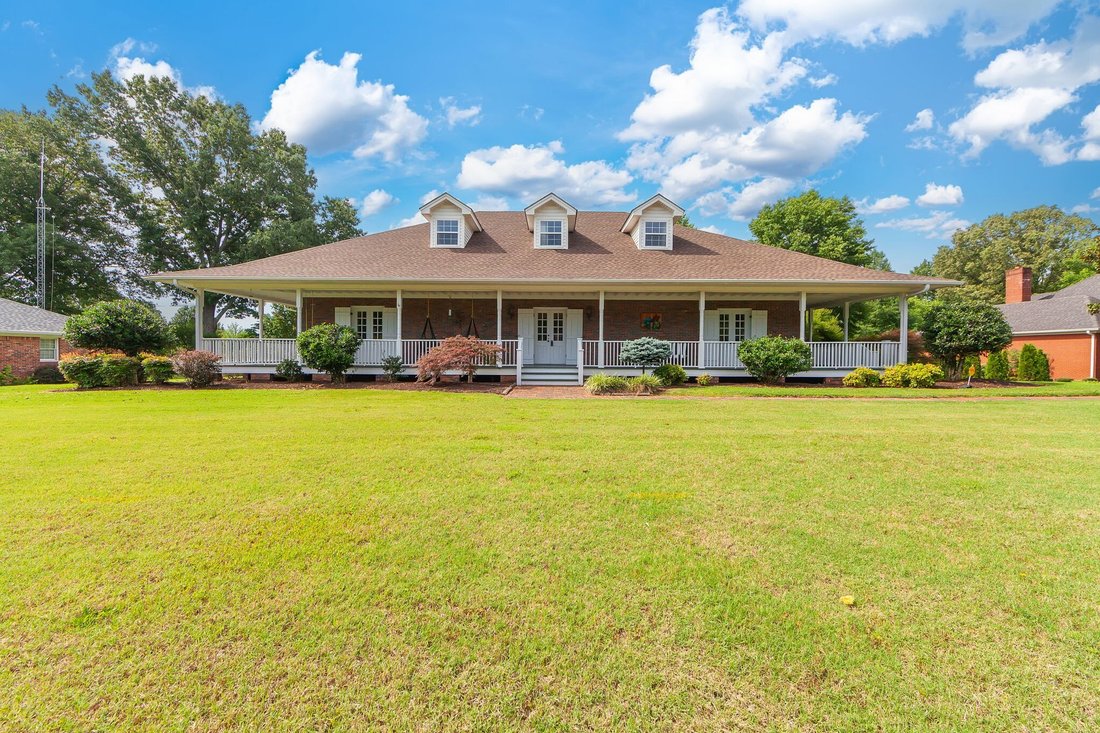 House in Humboldt, Tennessee, United States 1 - 18159895