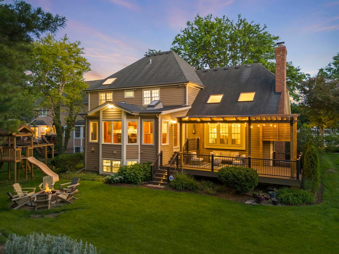 House in Carol Stream, Illinois, United States 3 - 18159957