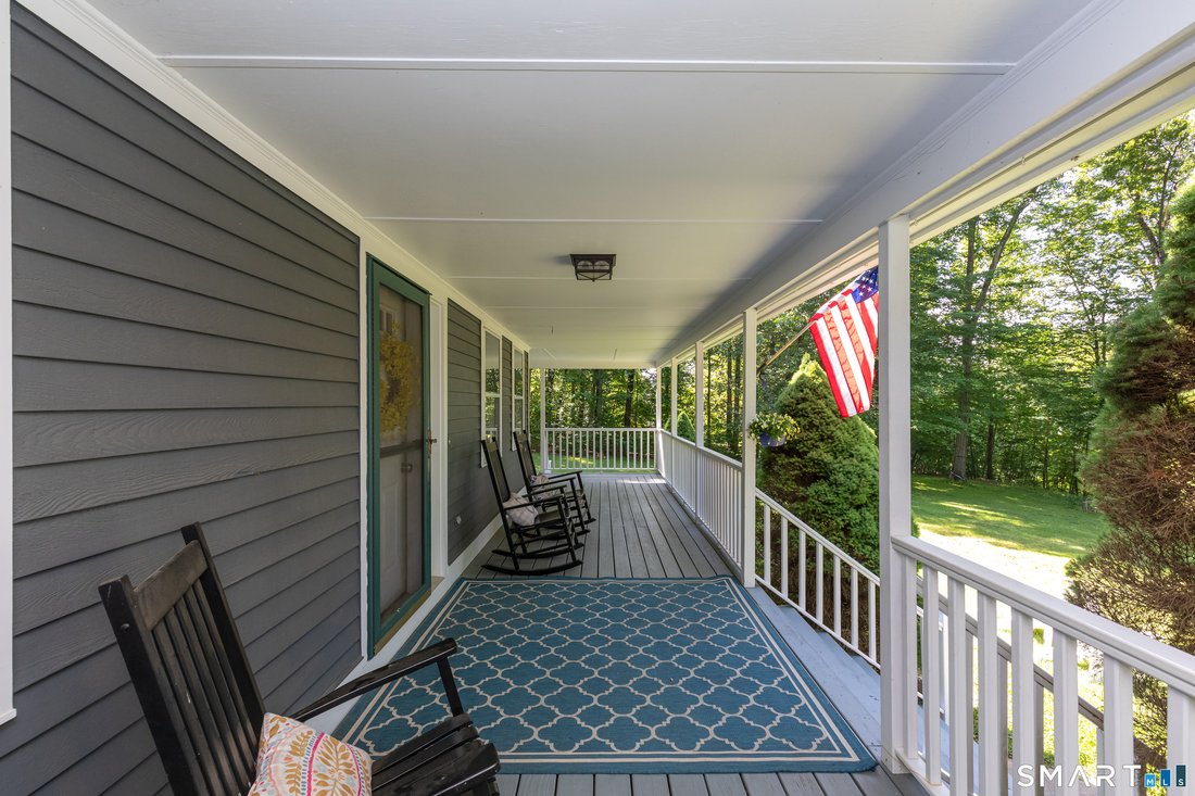 Woodbury, Connecticut, United States 4 - 18156381