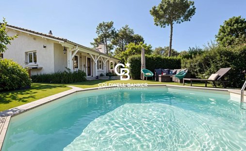 House in Ares, Nouvelle-Aquitaine, France 1