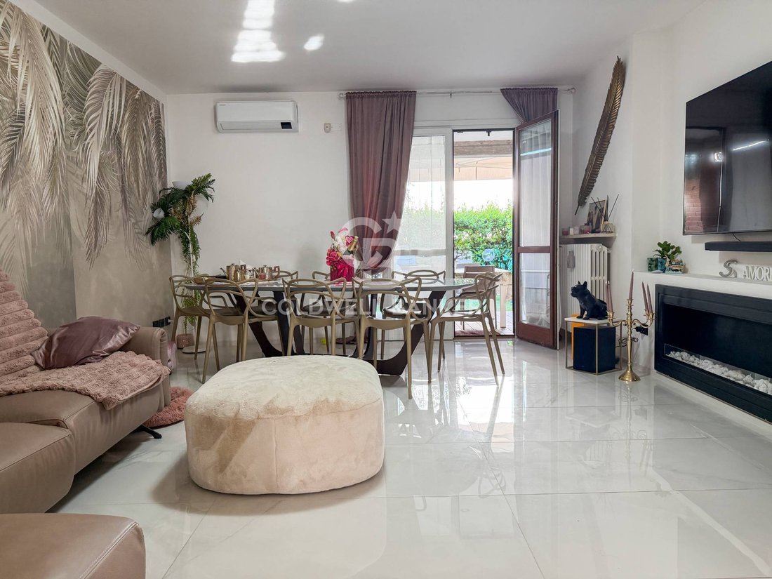Villa in Rivoltella, Desenzano del Garda, Lombardy 4 - 18161465