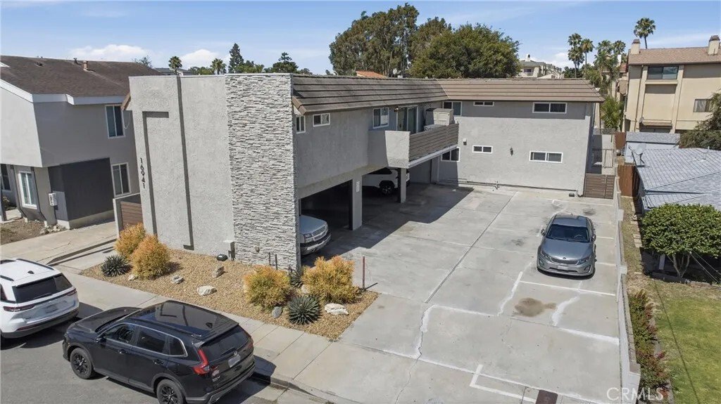 Huntington Beach, California, United States 1 - 18162657