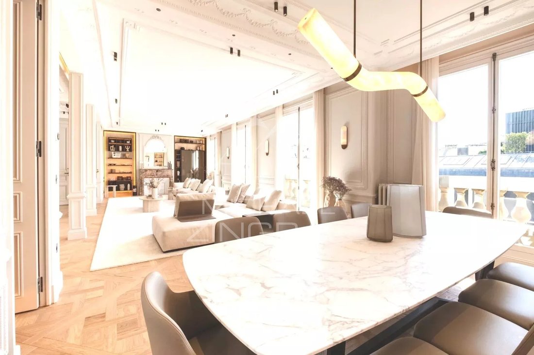 Apartment in Triangle d'Or, Paris 8e Arrondissement, Paris 3 - 18156453