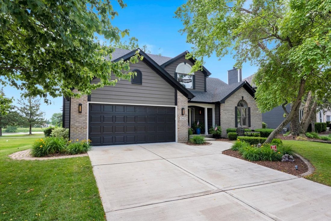 House in Aurora, Illinois, United States 1 - 18154565
