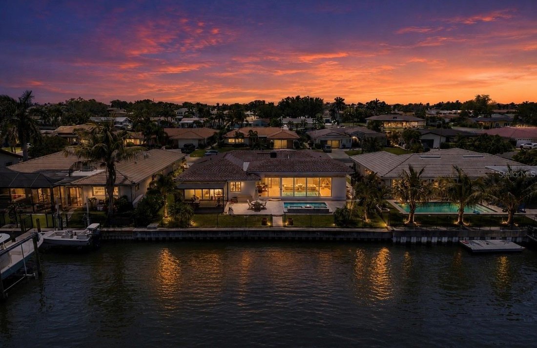 House in St. Petersburg, Florida, United States 3 - 18048964