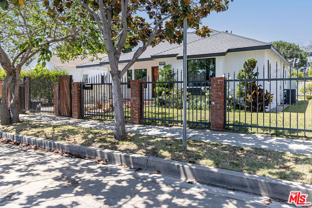 House in Los Angeles, California, United States 2 - 18167084