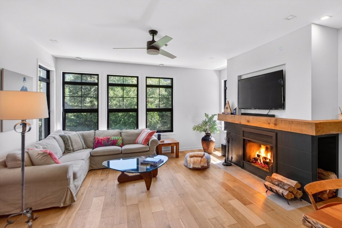 Condo in Mont-Tremblant, Quebec, Canada 5 - 18167577