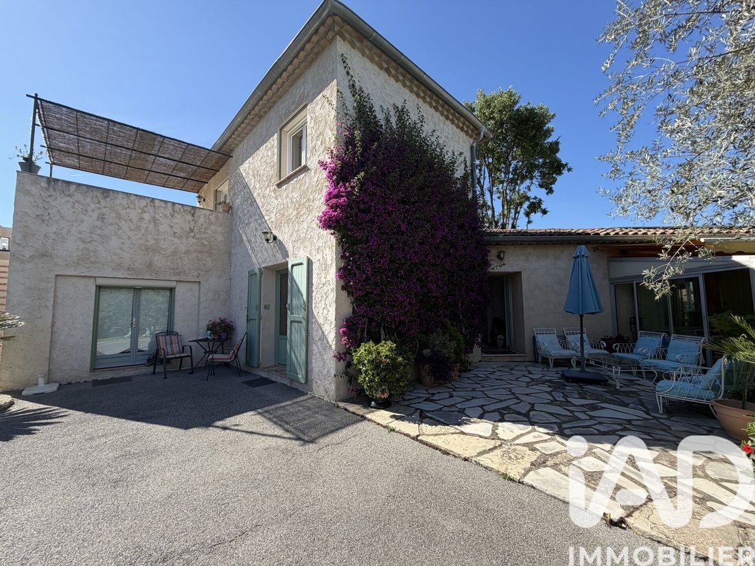 House in Le Rouret, Provence-Alpes-Côte d'Azur, France 4 - 16142466