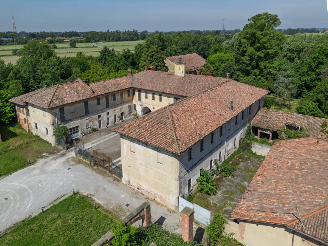 Villa in Rozzano, Lombardy, Italy 5 - 18161476