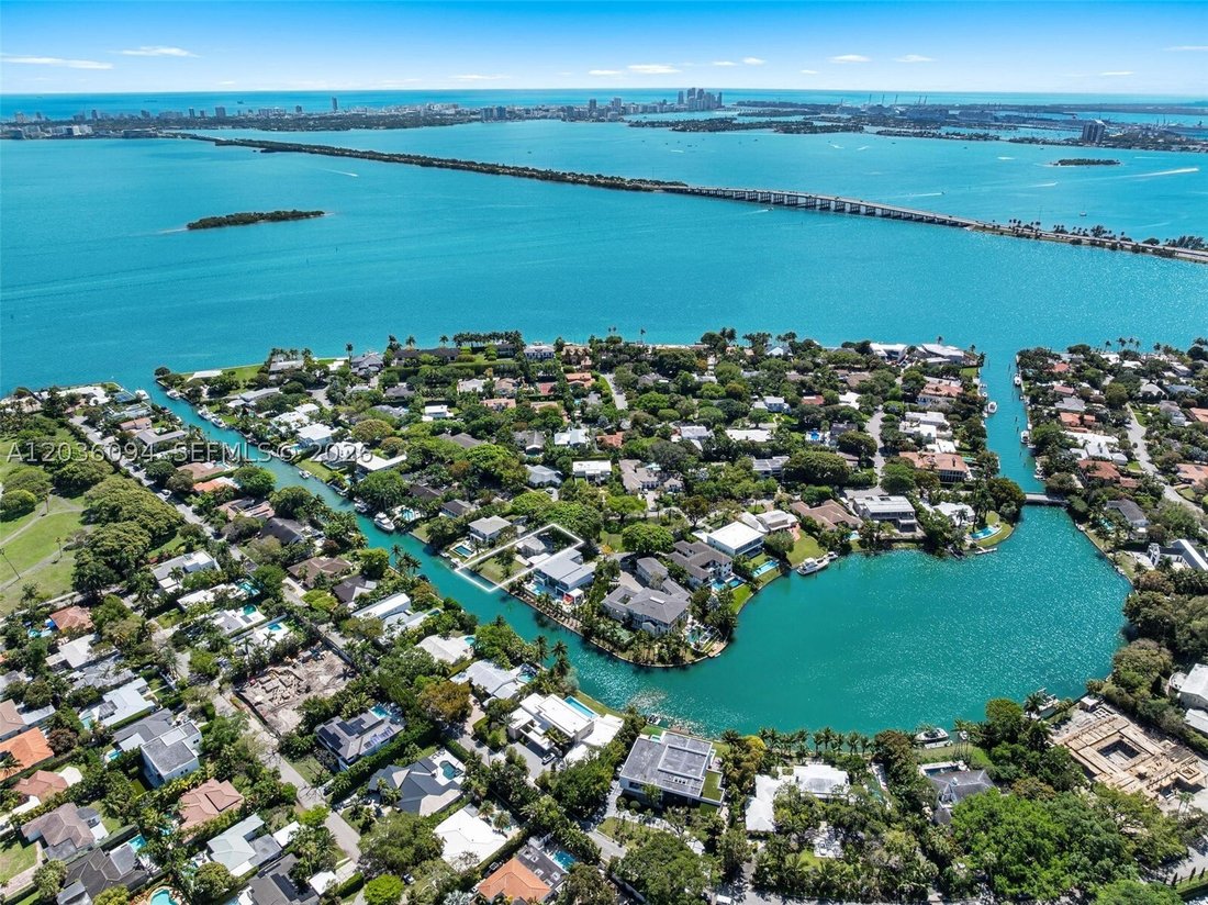 House in Miami, Florida, United States 3 - 18160233