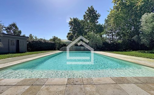House in Arsac, Nouvelle-Aquitaine, France 1