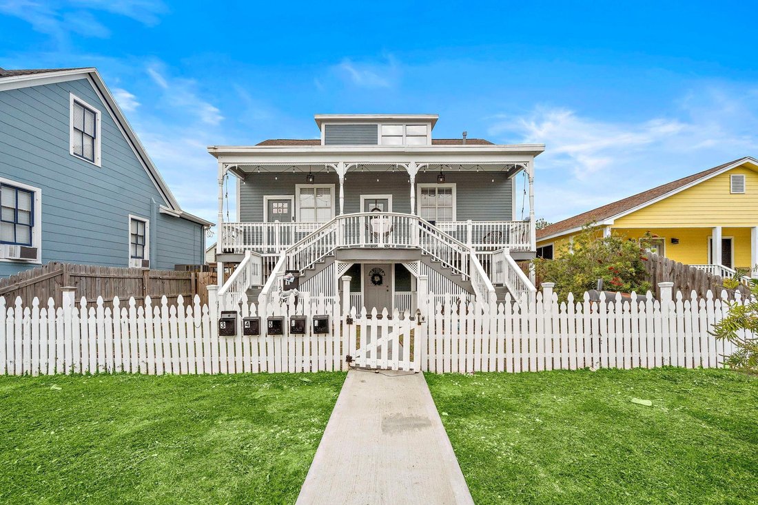 Galveston, Texas, United States 2 - 18155160