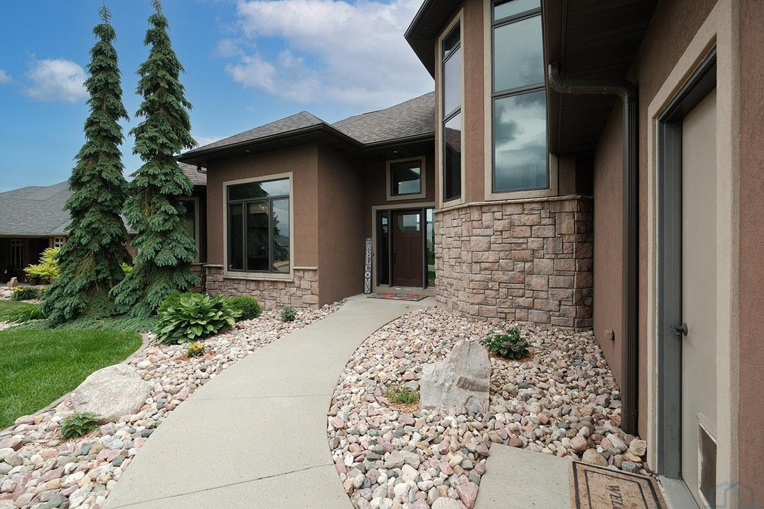 House in Sioux Center, Iowa, United States 4 - 18164455