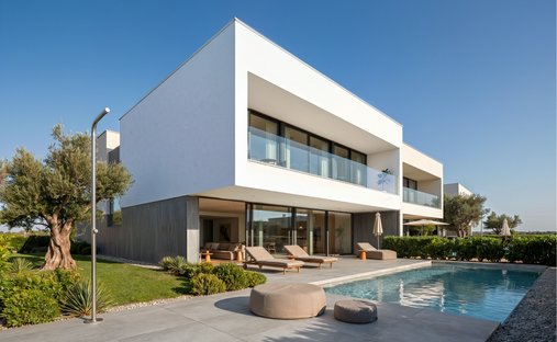 Villa in Sao Goncalo de Lagos, Algarve, Portugal 1