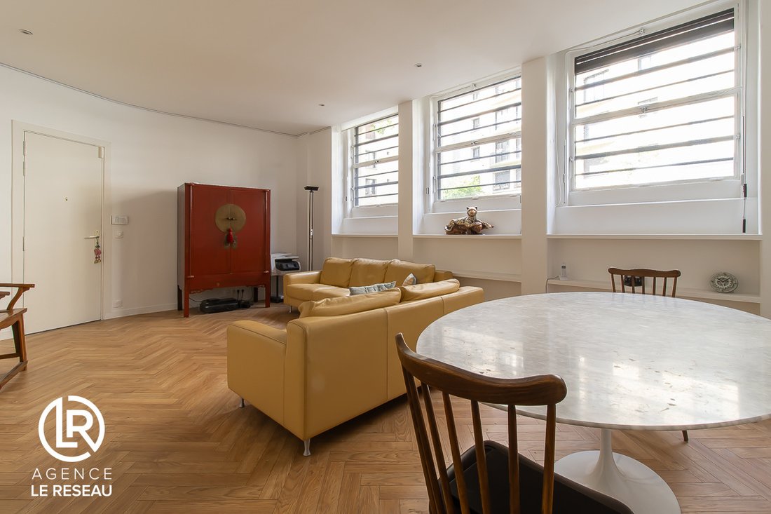 Apartment in Saint Philippe du Roule, Paris 8e Arrondissement, Paris 3 - 18171094