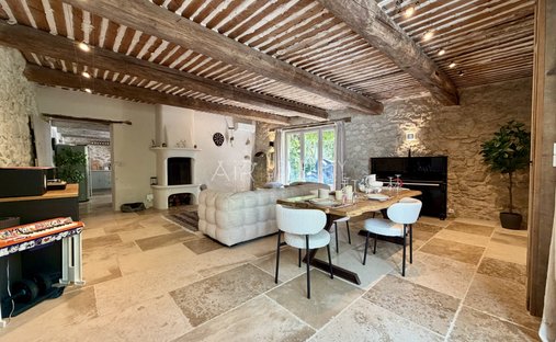 House in Lauris, Provence-Alpes-Côte d'Azur, France 1