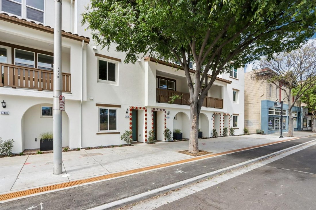 Townhouse in Newark, California, United States 3 - 18162756