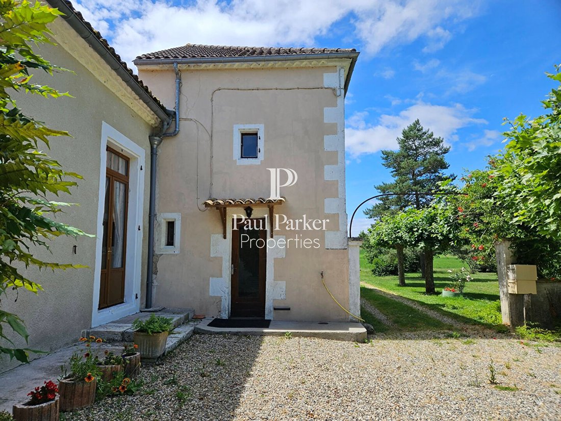 Villa in Astaffort, Nouvelle-Aquitaine, France 5 - 17902446