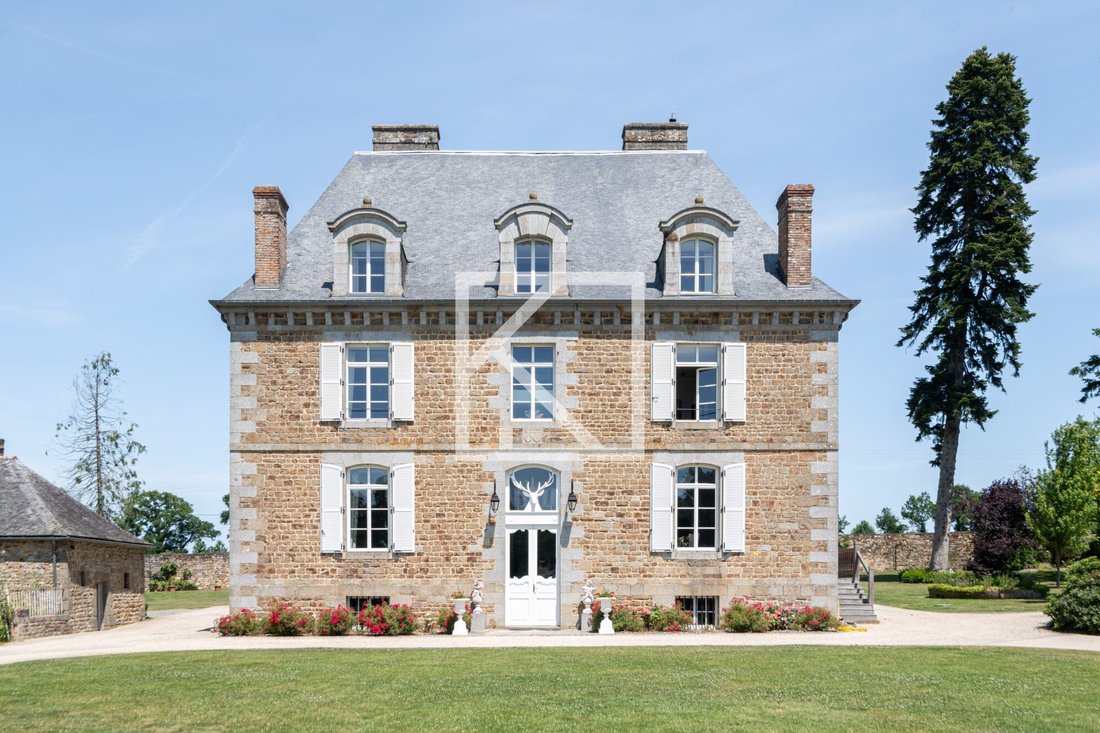 Chateau in Mezieres-sur-Couesnon, Brittany, France 4 - 18161910