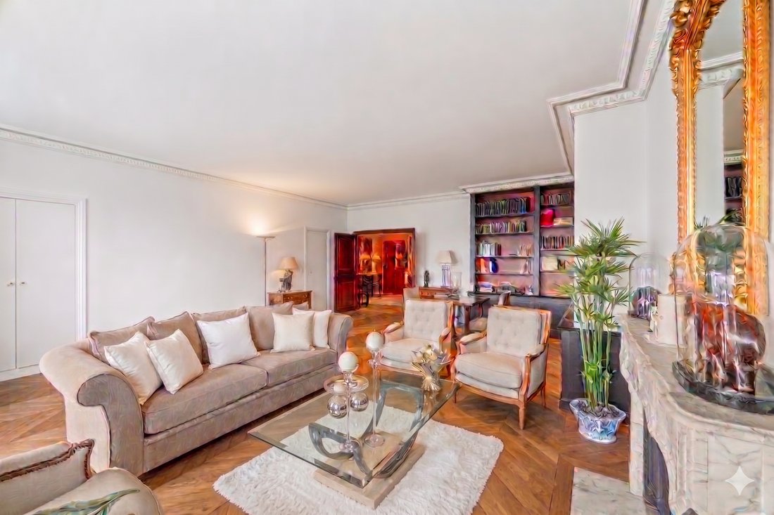 Apartment in Muette Nord, Paris 16e Arrondissement, Paris 1 - 18165557
