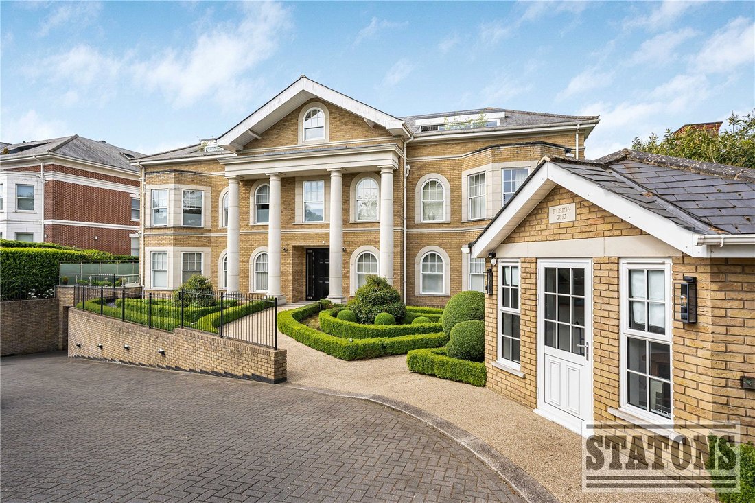 Apartment in Cockfosters, Enfield, England 1 - 18158287