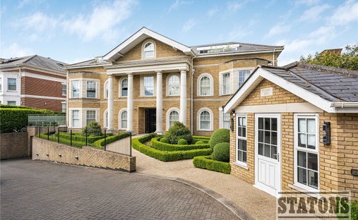 Apartment in Cockfosters, Enfield, England 1