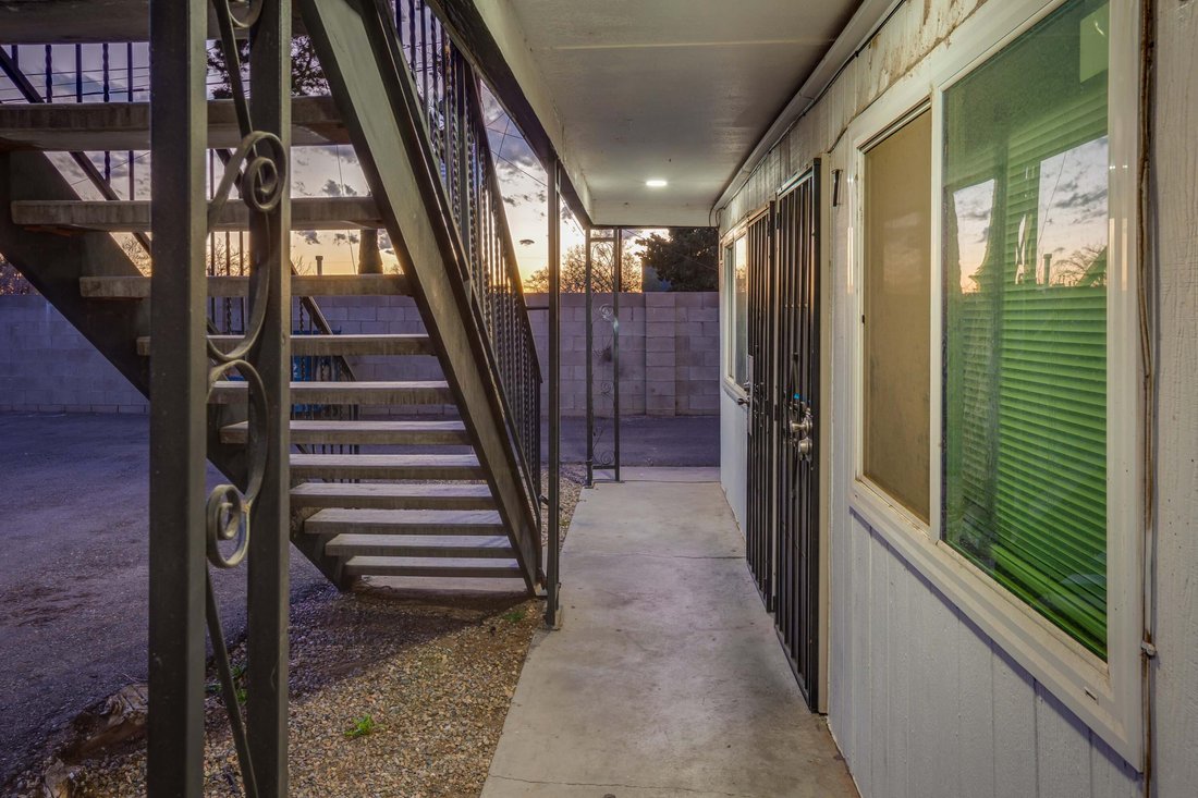 Albuquerque, New Mexico, United States 5 - 18166733
