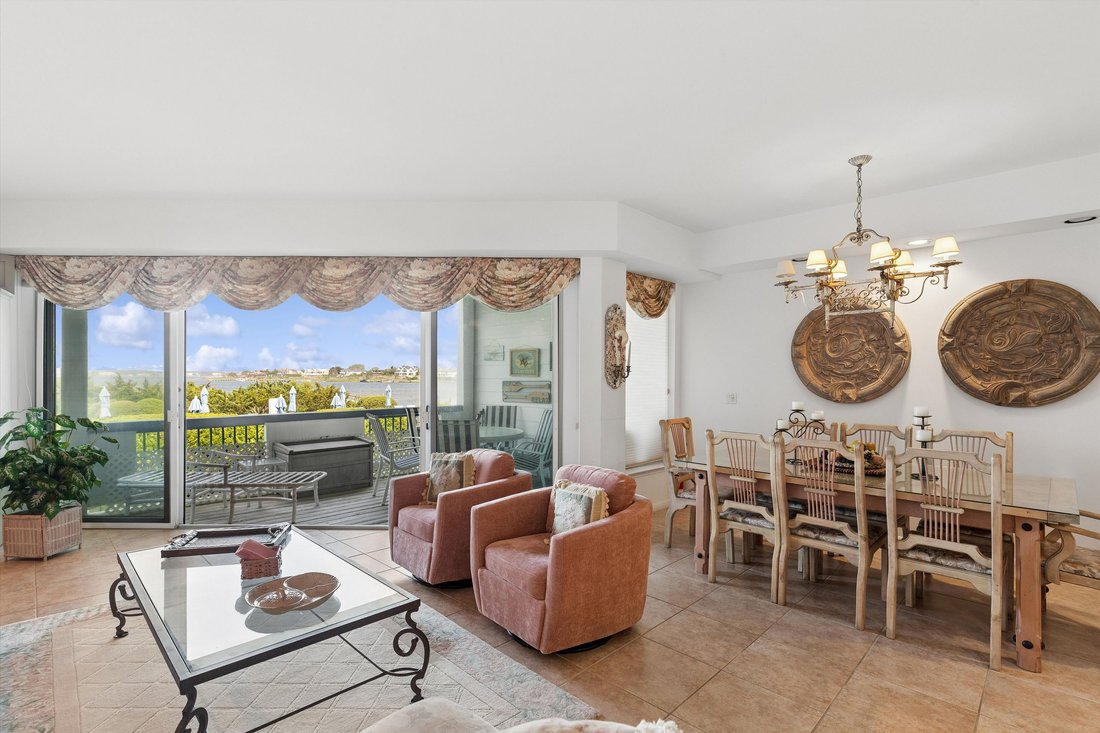 Westhampton Beach, New York, United States 5 - 18145971