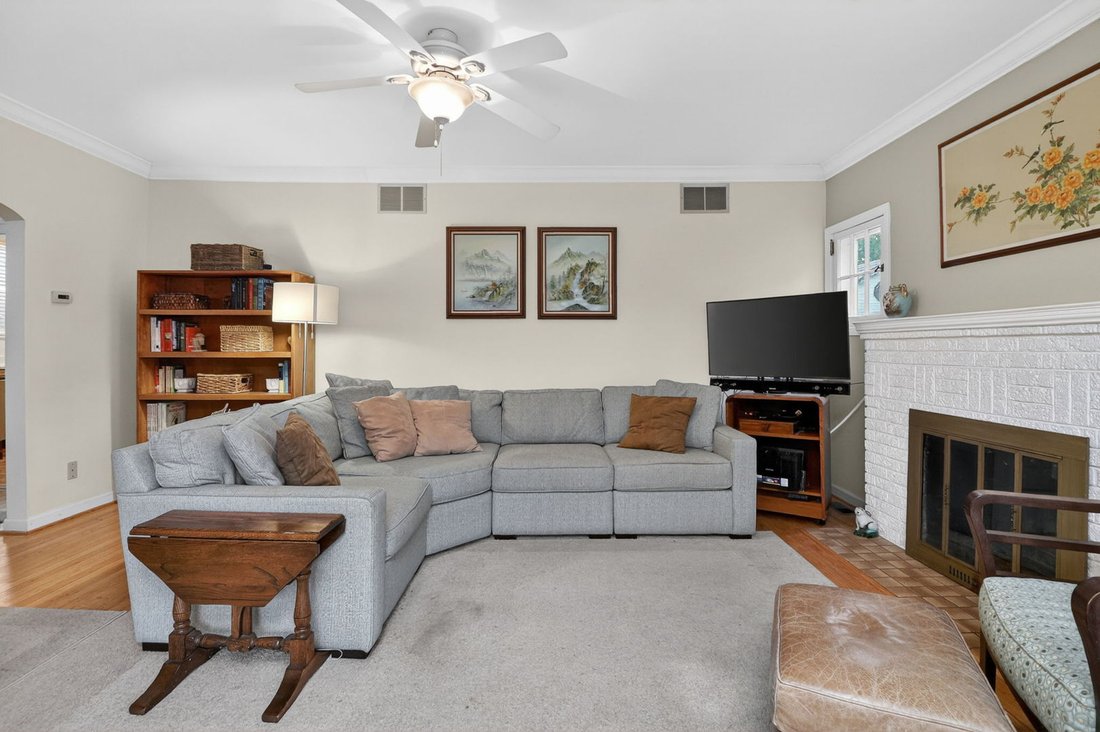 House in Wheaton, Illinois, United States 4 - 18159492