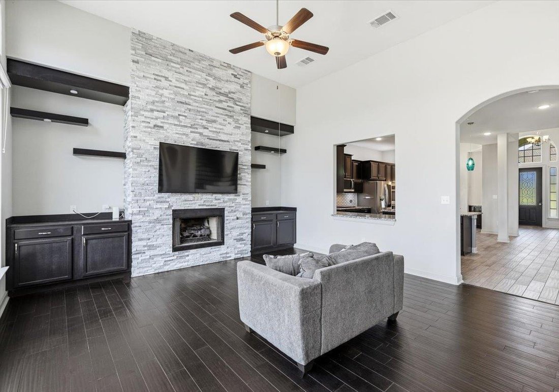 House in Buda, Texas, United States 5 - 18162468