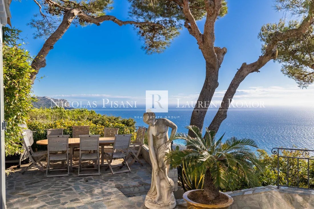 Villa in Èze, Provence-Alpes-Côte d'Azur, France 2 - 18155652