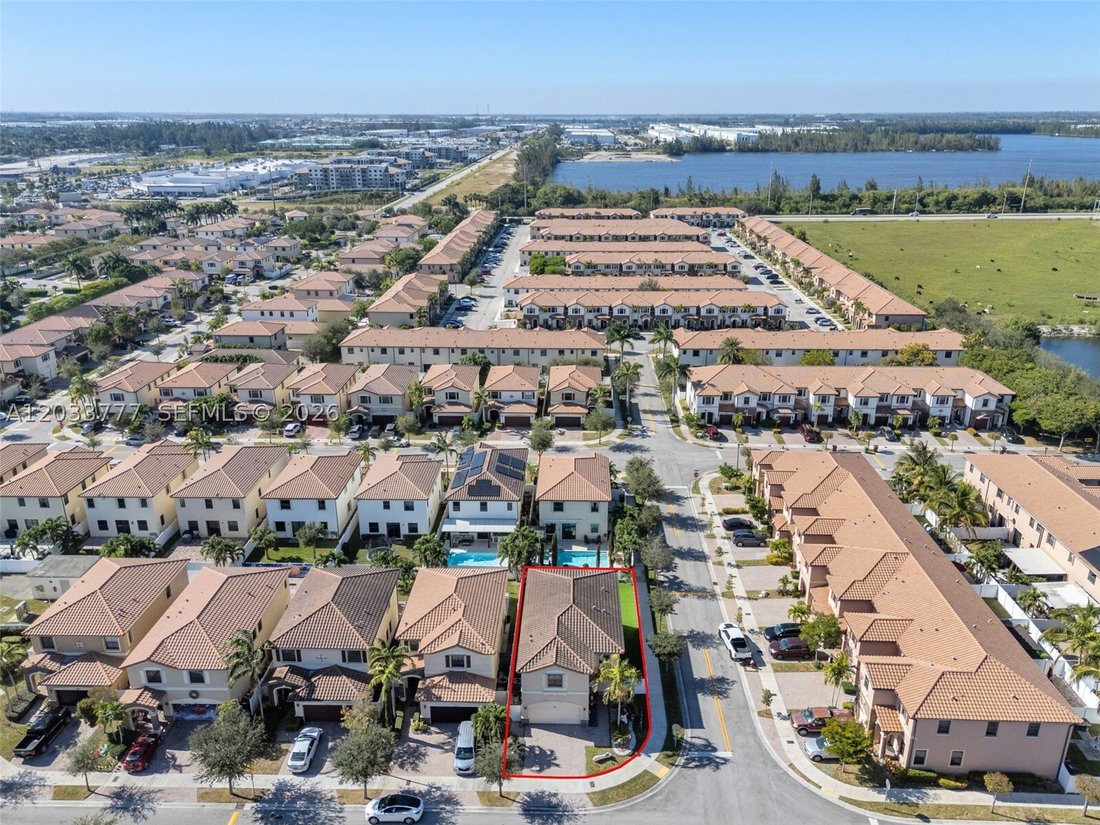 House in Miami Lakes, Florida, United States 4 - 18160137