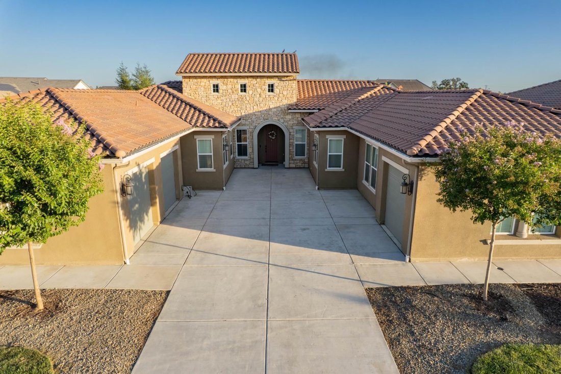 House in Visalia, California, United States 4 - 17878976