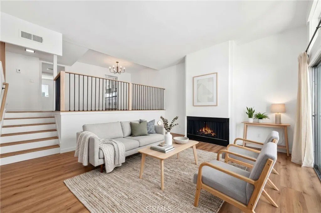 Townhouse in Los Angeles, California, United States 1 - 18162585