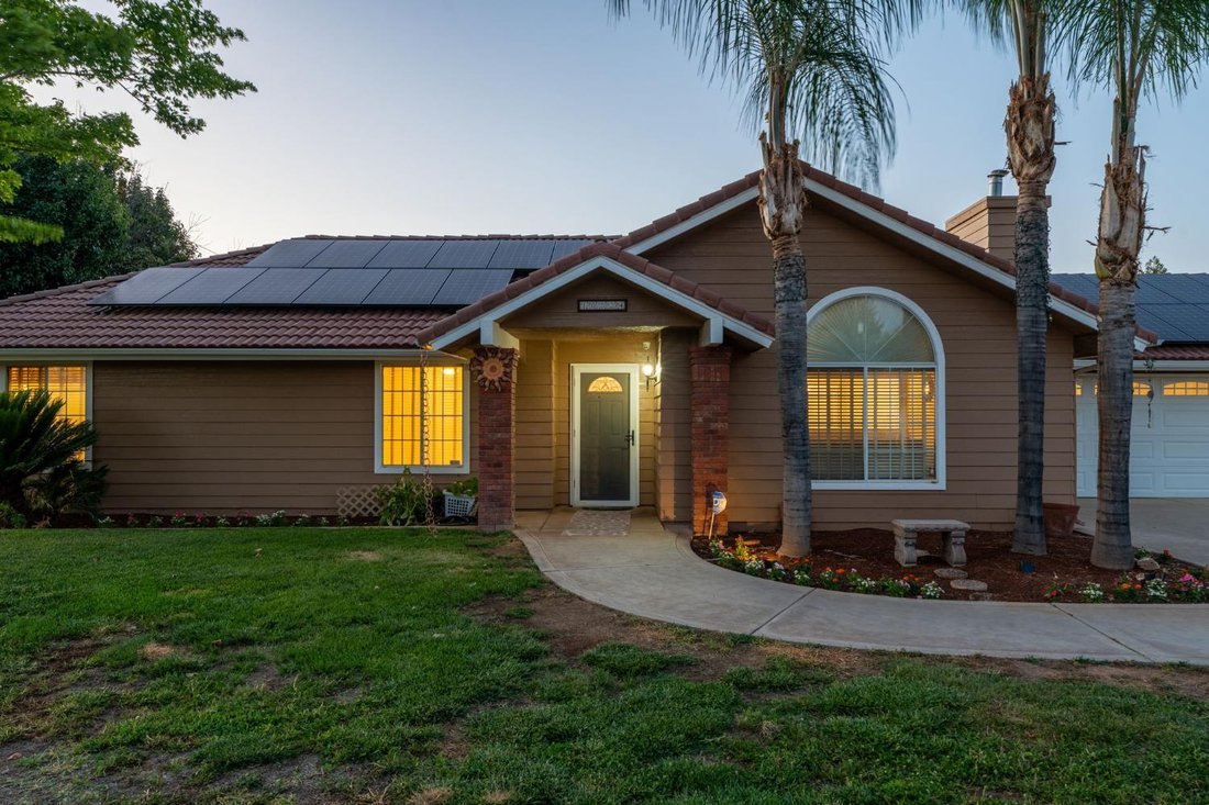 House in Clovis, California, United States 4 - 18162575
