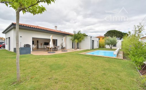 Villa in Sud, Elne, France 1