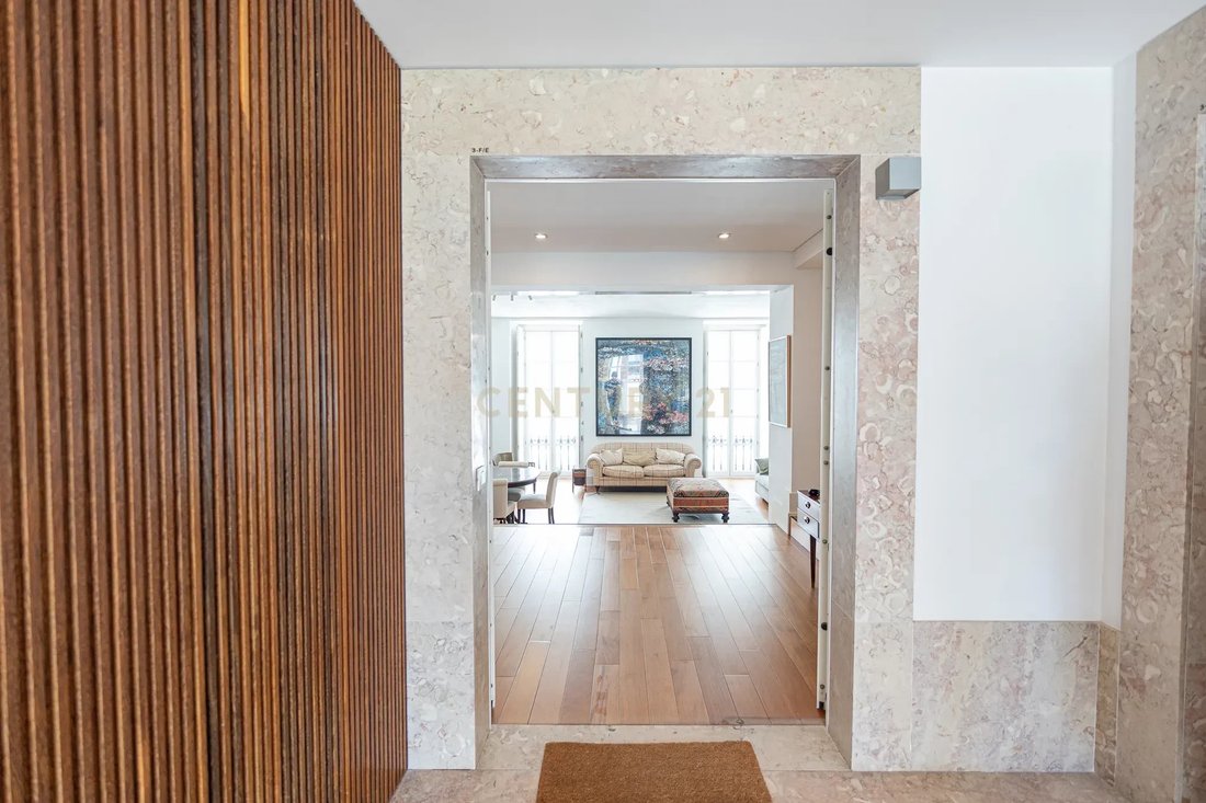 Apartment in Misericordia, Lisbon, Portugal 1 - 18156260