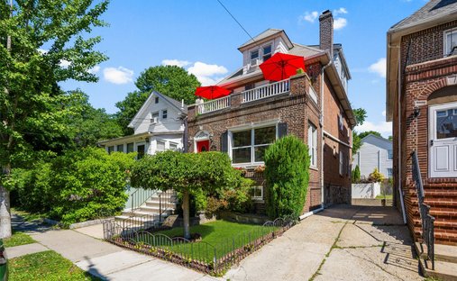 House in New York, New York, United States 1