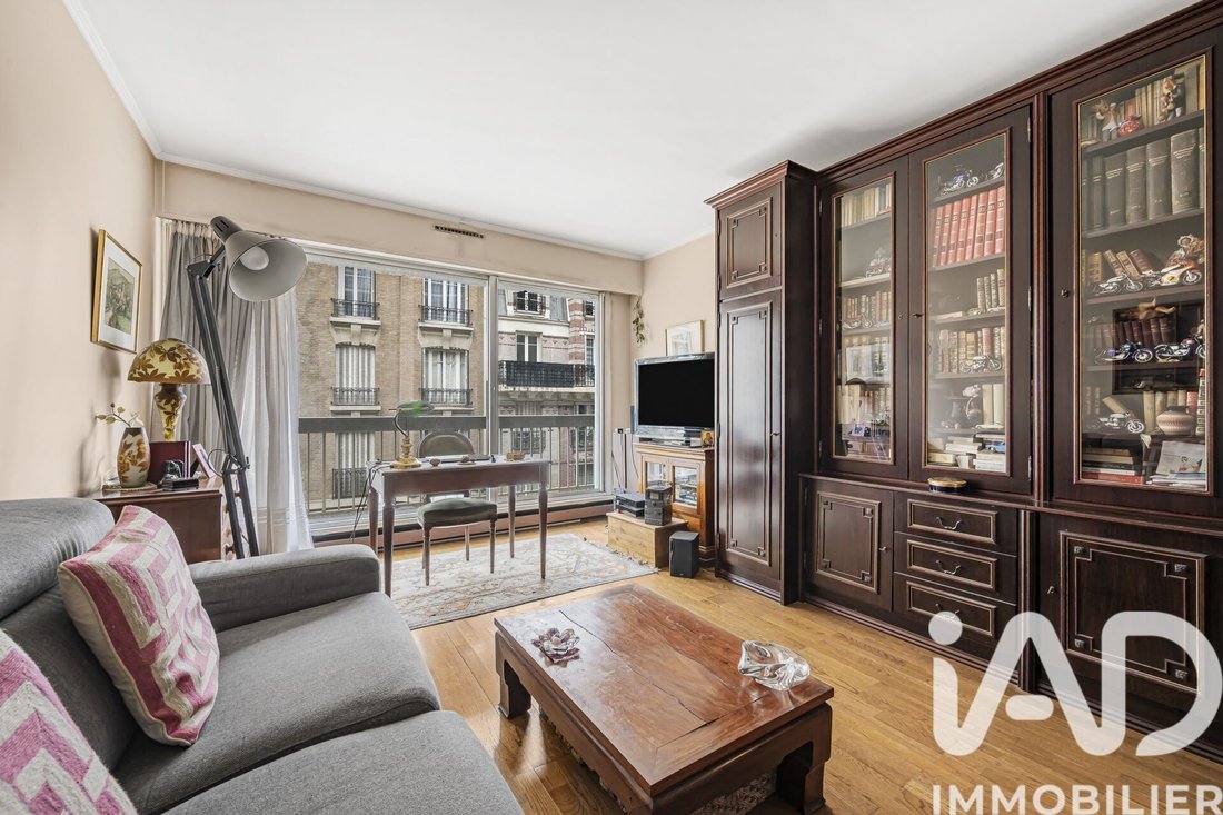 Apartment in Manin-Jaurès, Paris 19e Arrondissement, Paris 4 - 18161413