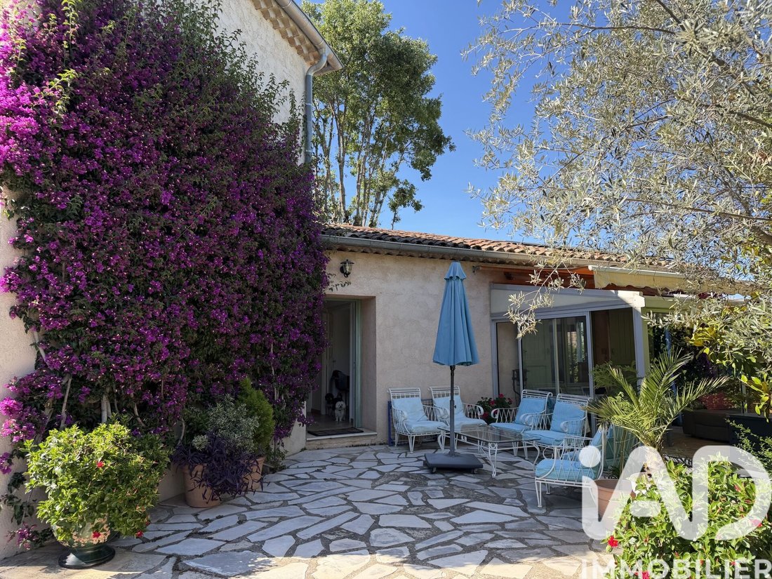 House in Le Rouret, Provence-Alpes-Côte d'Azur, France 3 - 16142466