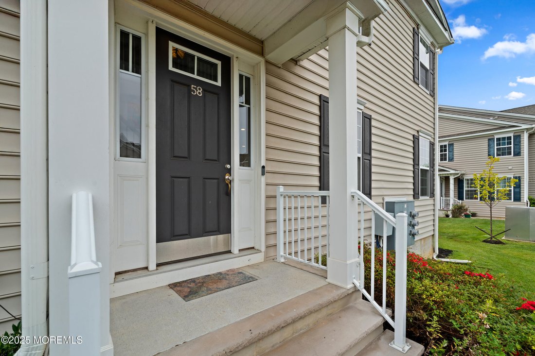 Condominio a Monroe, New Jersey, Stati Uniti 2 - 18154785