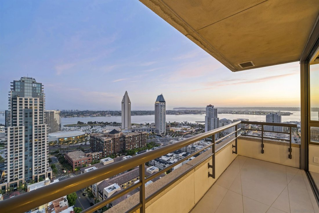 Condo in San Diego, California, United States 4 - 18158648