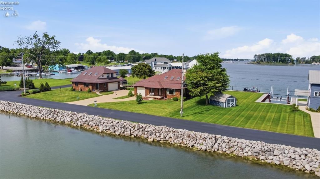 House in Lakeside Marblehead, Ohio, United States 2 - 18171705