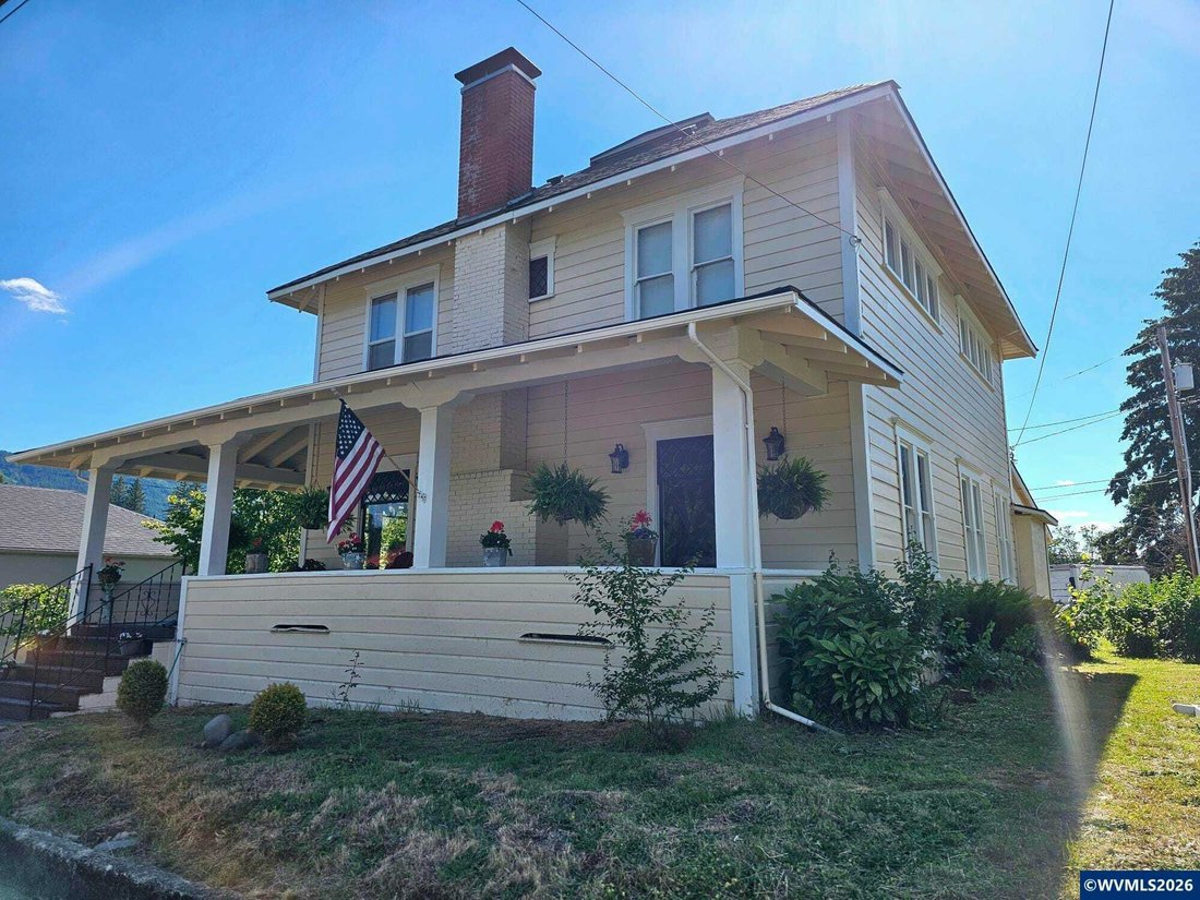 House in Mill City, Oregon, United States 2 - 18020607