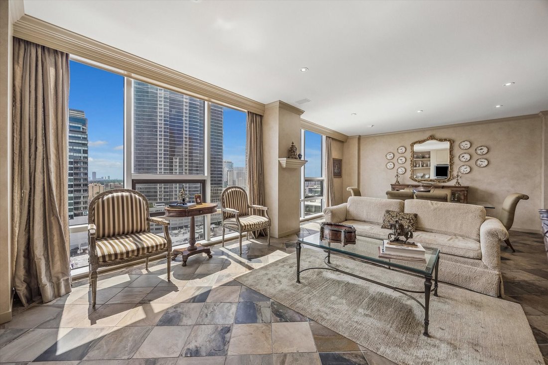 Condo in Houston, Texas, United States 4 - 18163473