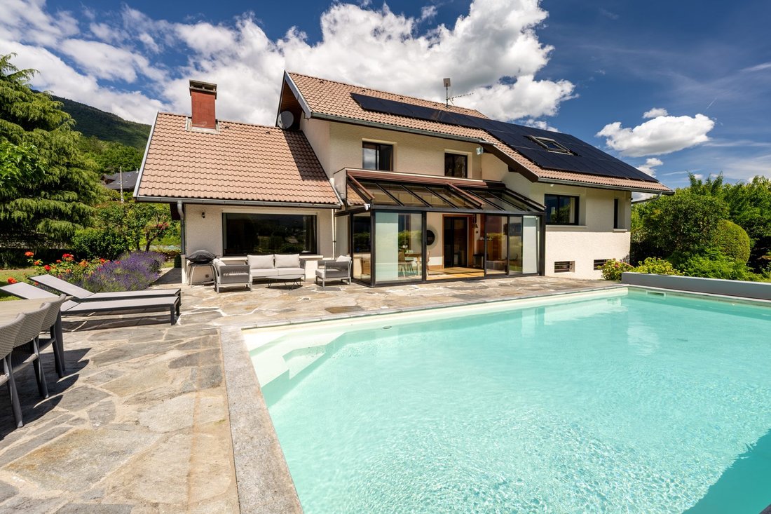 Villa in Saint-Eustache, Auvergne-Rhône-Alpes, France 4 - 18171654