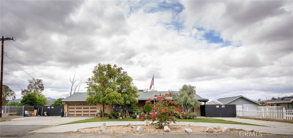 House in Hemet, California, United States 1 - 17876931