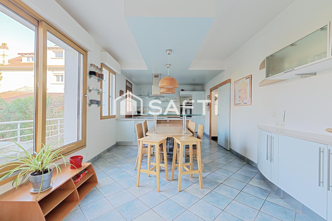House in Adamville, Saint-Maur-des-Fossés, France 3 - 18050608