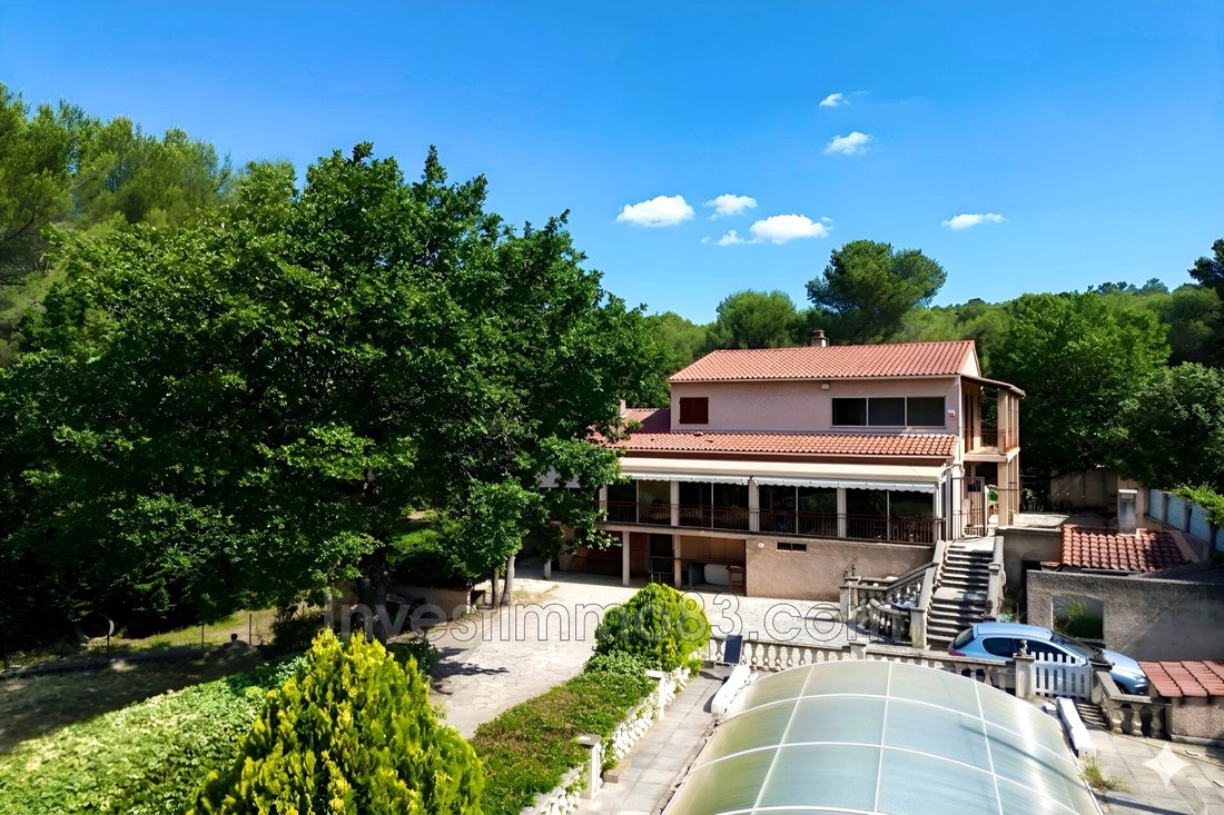 Villa in Pourrieres, Provence-Alpes-Côte d'Azur, France 1 - 18155682