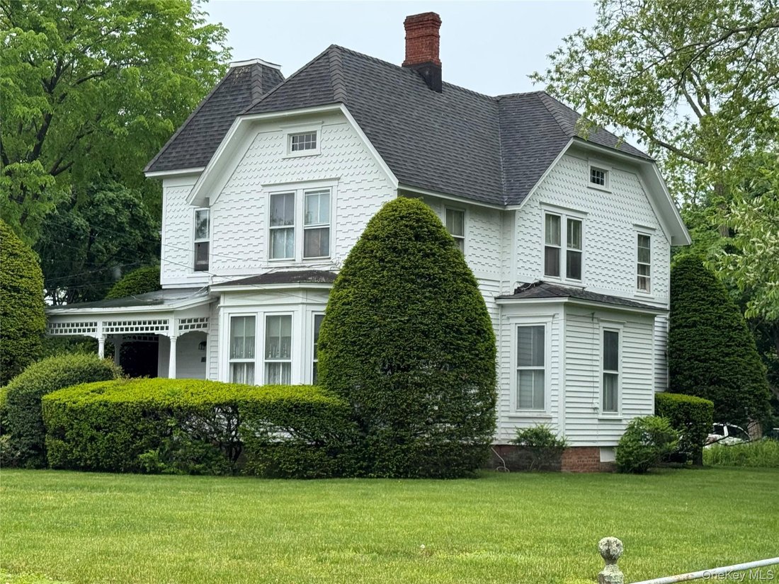 Center Moriches, New York, United States 1 - 18162329